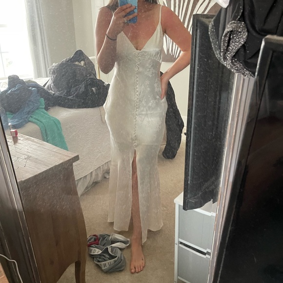 White silk dress - Medium - Picture 3 of 6